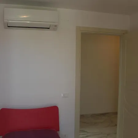 Apartment Palm
